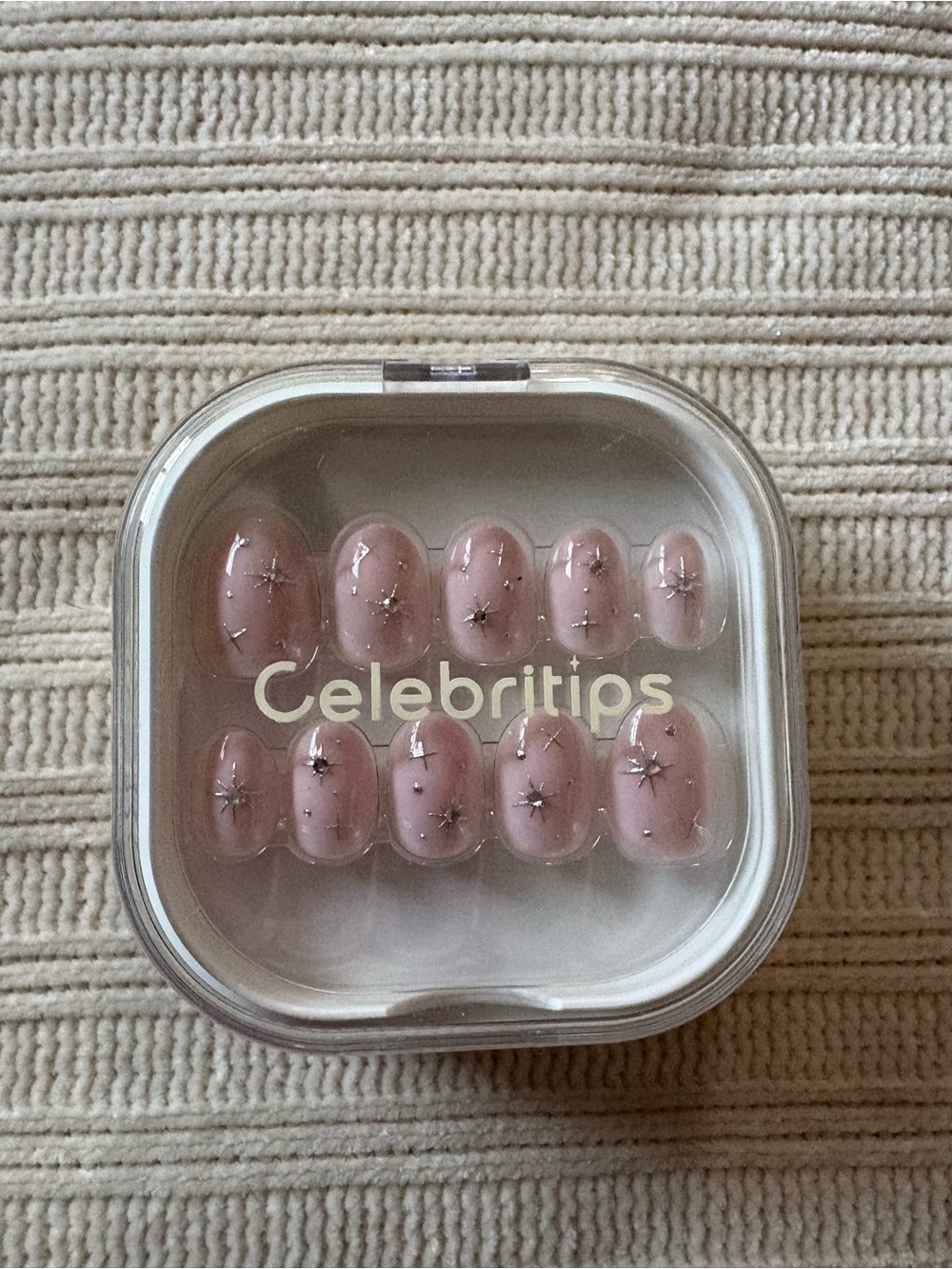Celebritips Star Accent Press-On Nails It’s her the Starlet